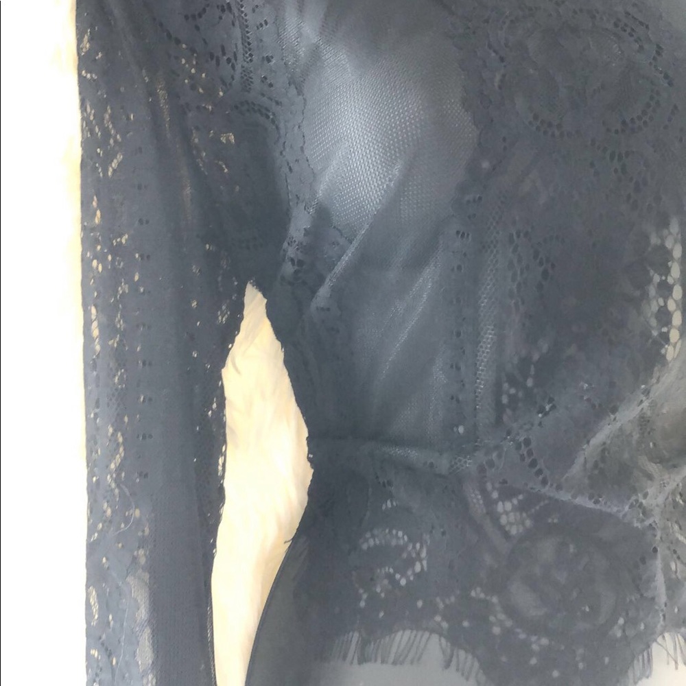 Crop lace top